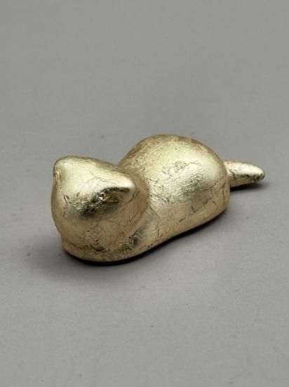 Cat chopstick rest with gold leaf finish