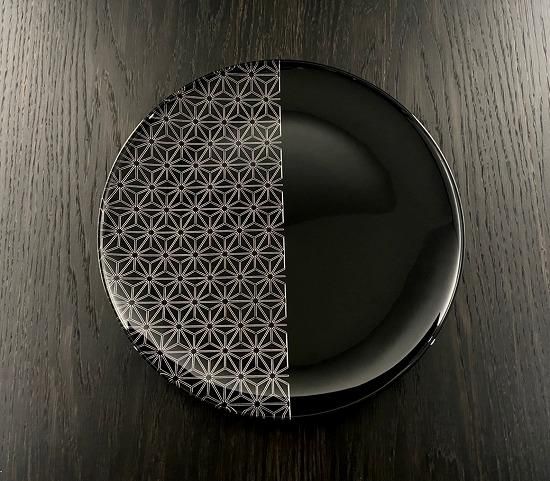 Japanese lacquer glass flat plate with Asanoha hemp leaf geometric pattern